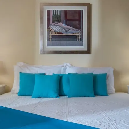 Anerocuru By Chania *